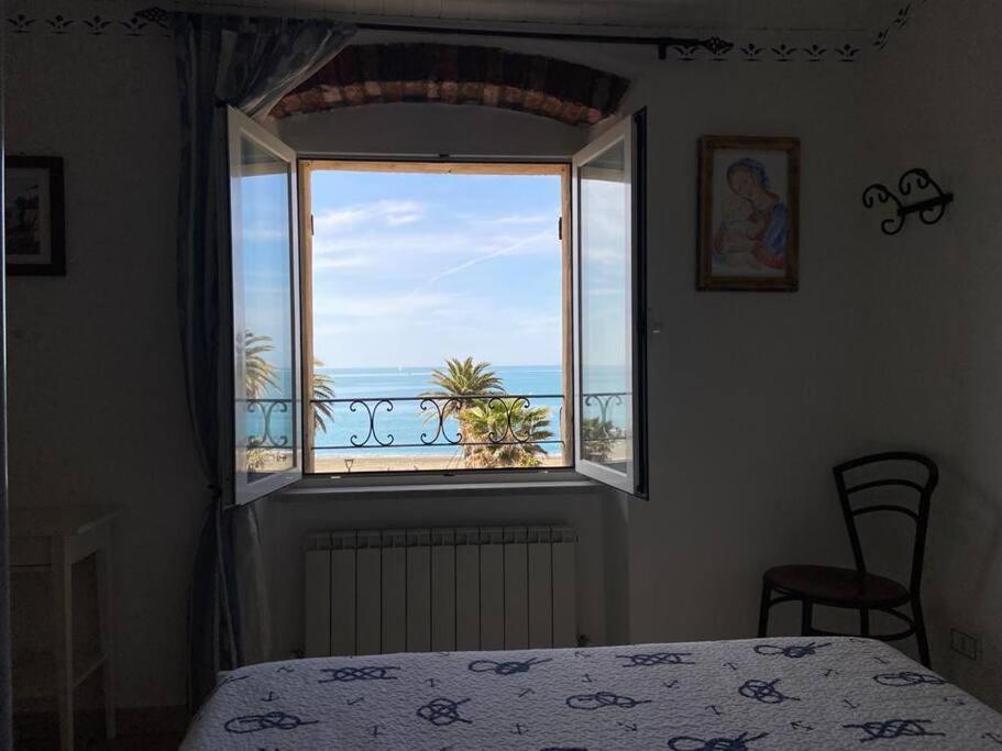 Апартаменти A Window To The Sea Ріва-Трігозо Екстер'єр фото